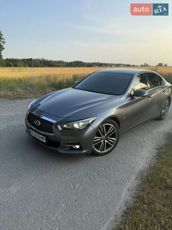 Infiniti Q50 2015