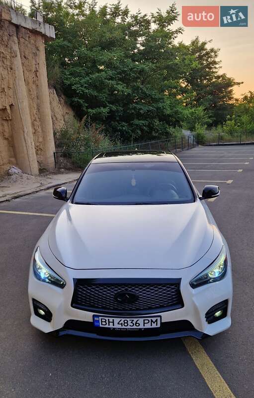 Седан Infiniti Q50 2016 в Одессе