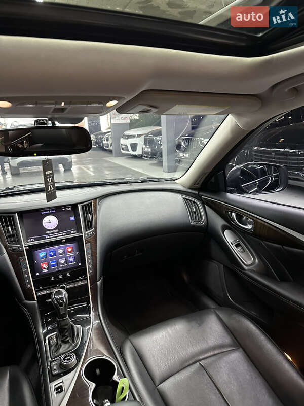 Седан Infiniti Q50 2017 в Одесі