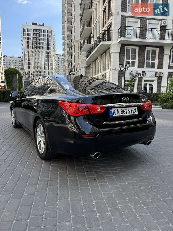 Седан Infiniti Q50 2016 в Києві