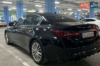 Седан Infiniti Q50 2017 в 