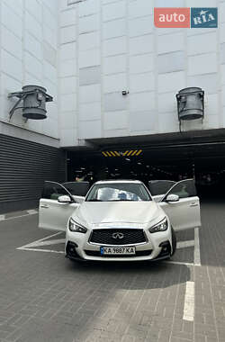 Седан Infiniti Q50 2017 в 