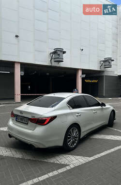 Седан Infiniti Q50 2017 в 
