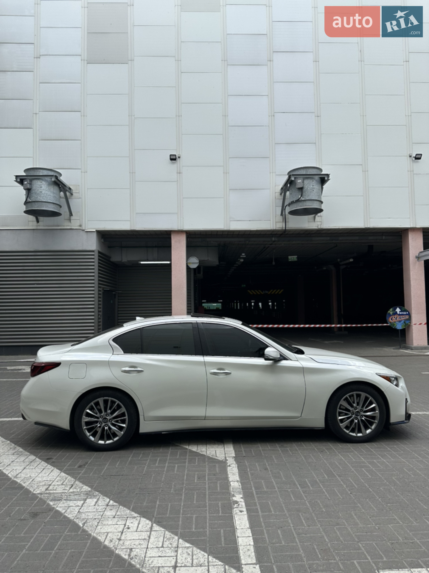 2017 Infiniti Q50 - мініатюра 32