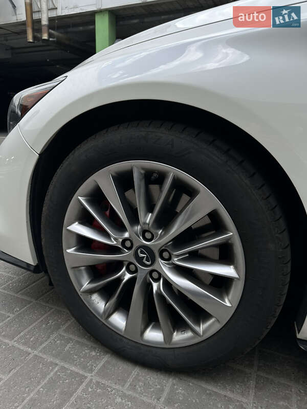 Седан Infiniti Q50 2017 в Києві