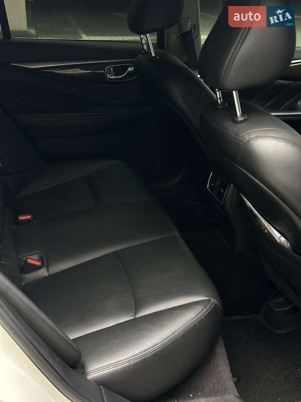 Седан Infiniti Q50 2017 в Києві