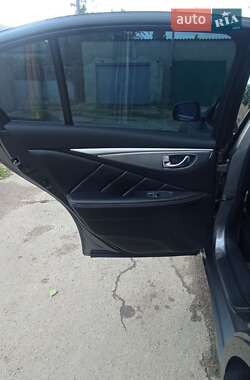 Седан Infiniti Q50 2015 в Одессе