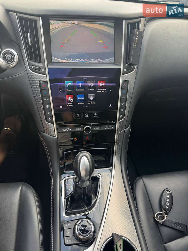 Седан Infiniti Q50 2016 в Вінниці