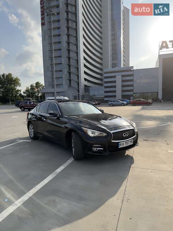 Седан Infiniti Q50 2014 в Києві