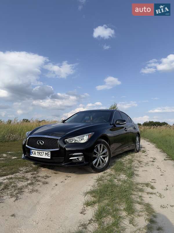 Седан Infiniti Q50 2014 в Києві