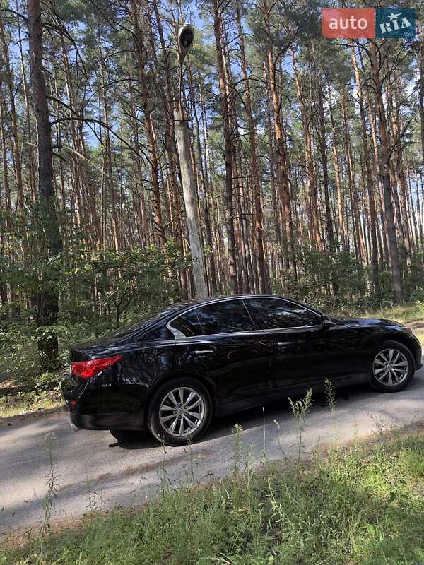 Седан Infiniti Q50 2014 в Києві