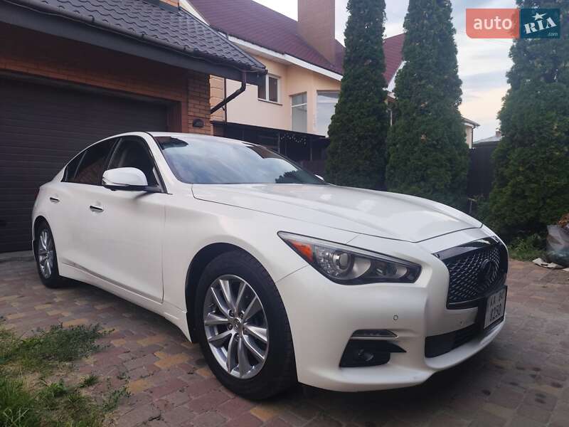 Infiniti Q50 2016