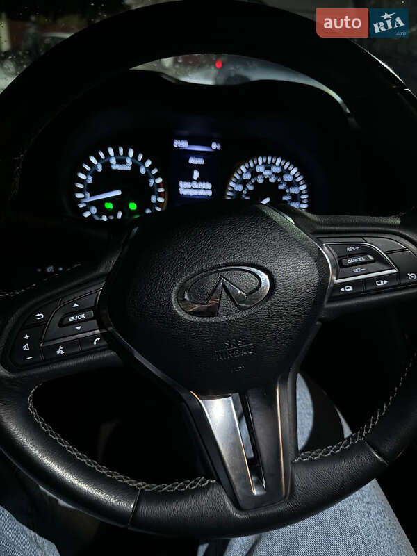 Седан Infiniti Q50 2018 в Киеве