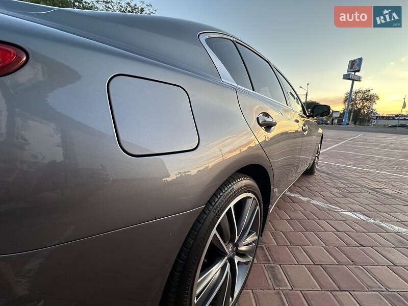 Седан Infiniti Q50 2016 в Одессе