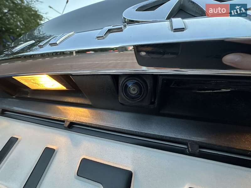 Седан Infiniti Q50 2016 в Одессе