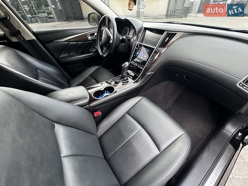 Седан Infiniti Q50 2018 в Харкові