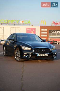 Седан Infiniti Q50 2018 в Фонтанці