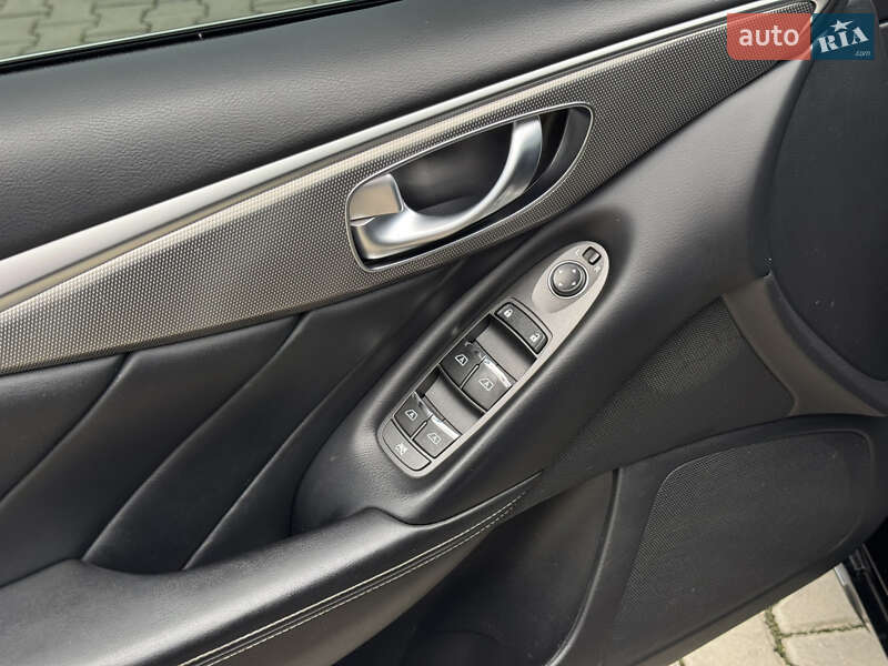 Седан Infiniti Q50 2017 в Ивано-Франковске фото 15 Седан Infiniti Q50 2017 в Ивано-Франковске