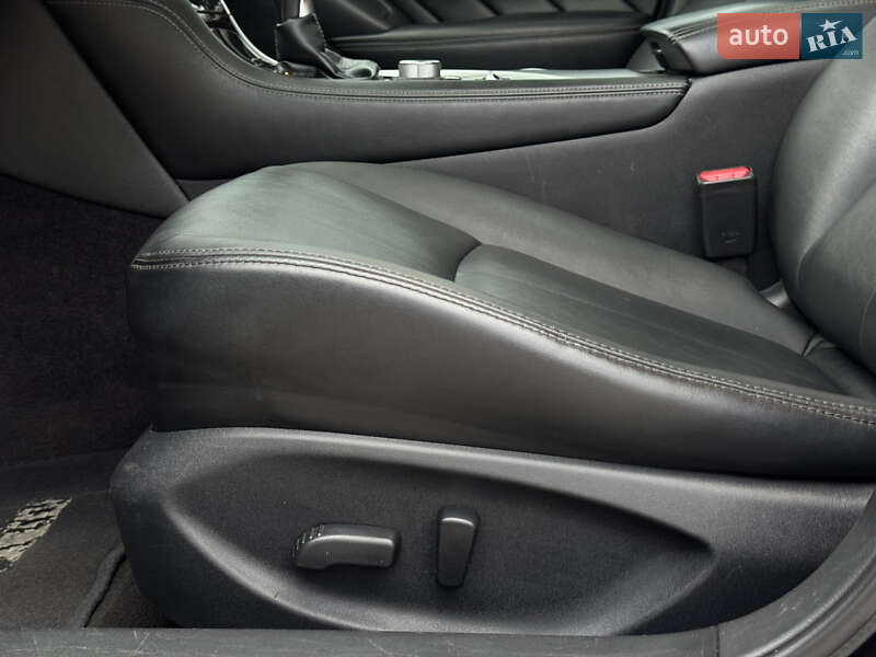 Седан Infiniti Q50 2017 в Ивано-Франковске фото 20 Седан Infiniti Q50 2017 в Ивано-Франковске