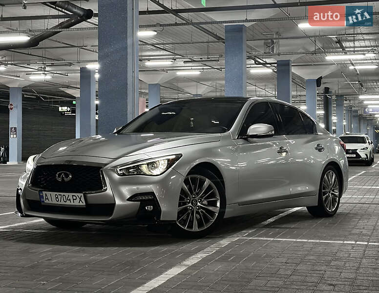 Седан Infiniti Q50 2019 в 