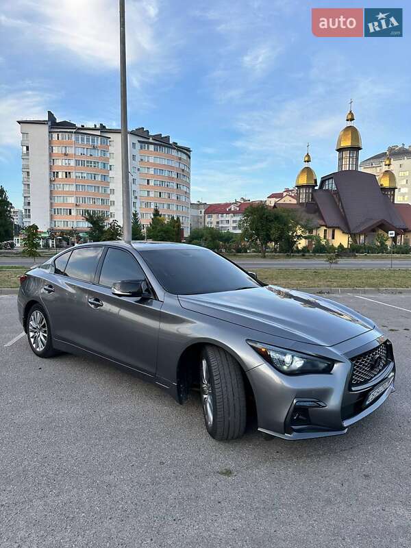 Седан Infiniti Q50 2018 в Ивано-Франковске