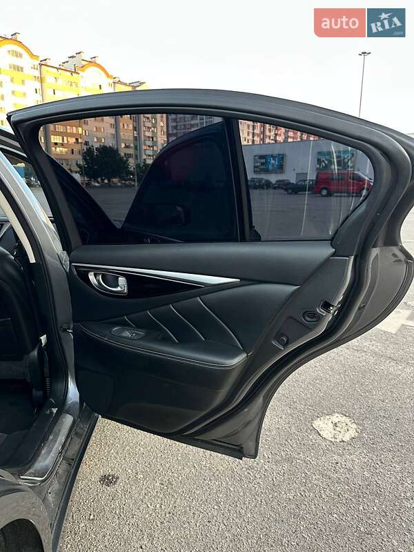 Седан Infiniti Q50 2018 в Ивано-Франковске