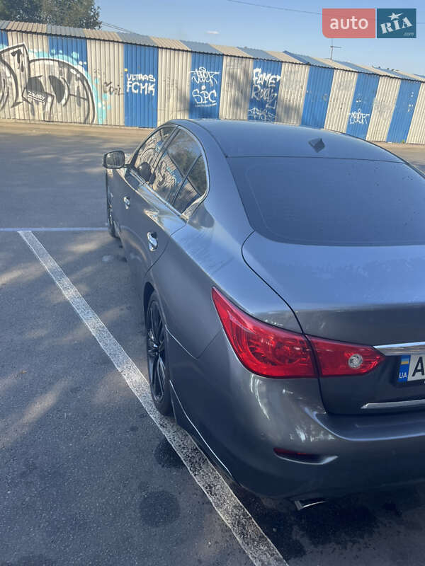 Седан Infiniti Q50 2016 в Днепре