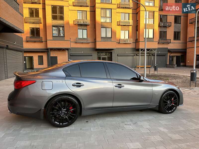 Седан Infiniti Q50 2017 в Дніпрі