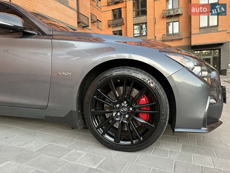 Седан Infiniti Q50 2017 в Дніпрі