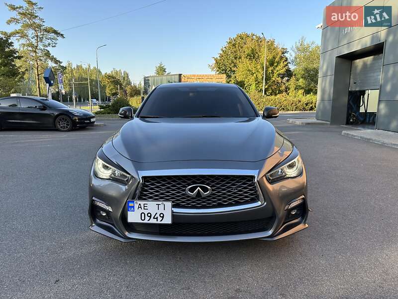 Седан Infiniti Q50 2017 в Дніпрі