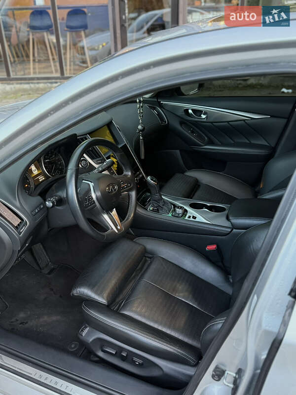 Седан Infiniti Q50 2019 в Львове