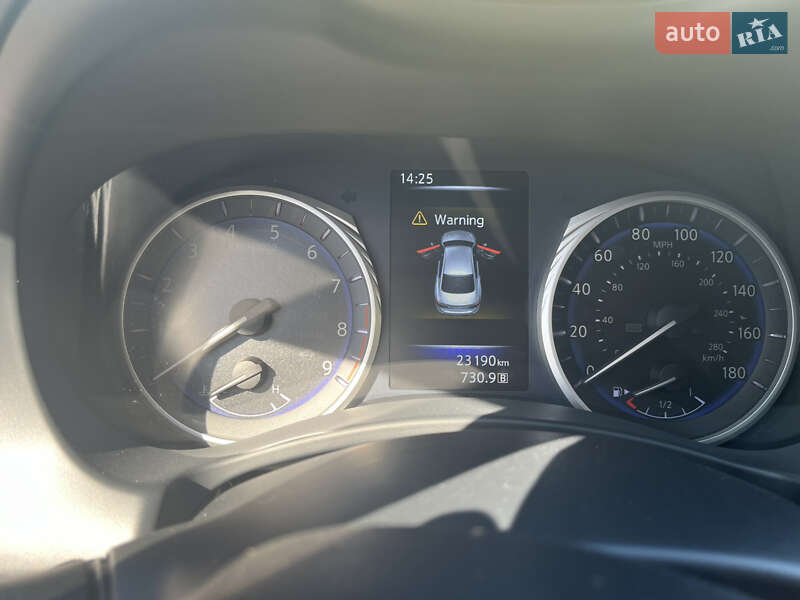 Седан Infiniti Q50 2015 в Миколаєві