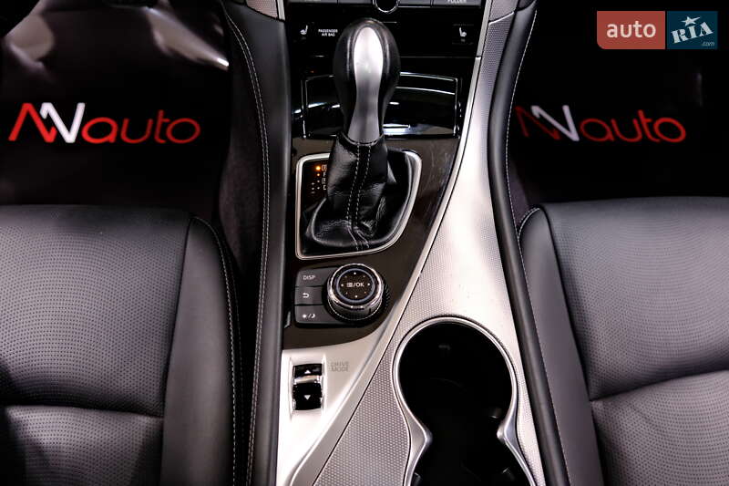 Седан Infiniti Q50 2015 в Одессе