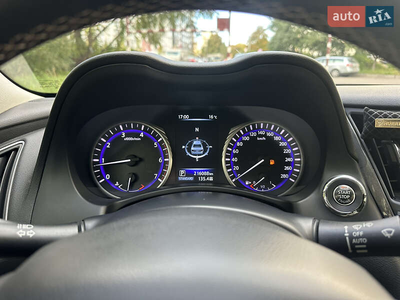 Седан Infiniti Q50 2016 в Львове