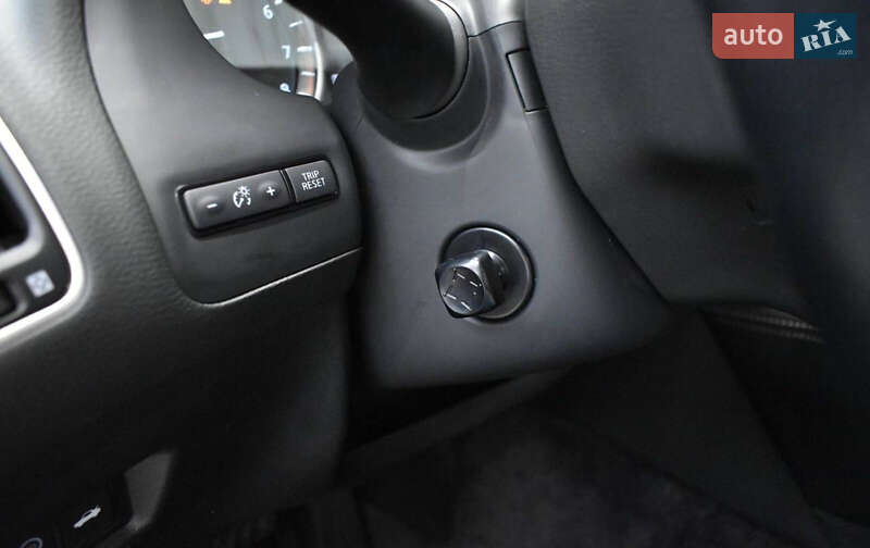 Седан Infiniti Q50 2017 в Одесі