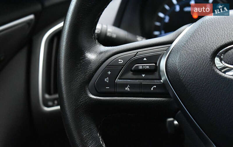 Седан Infiniti Q50 2017 в Одесі