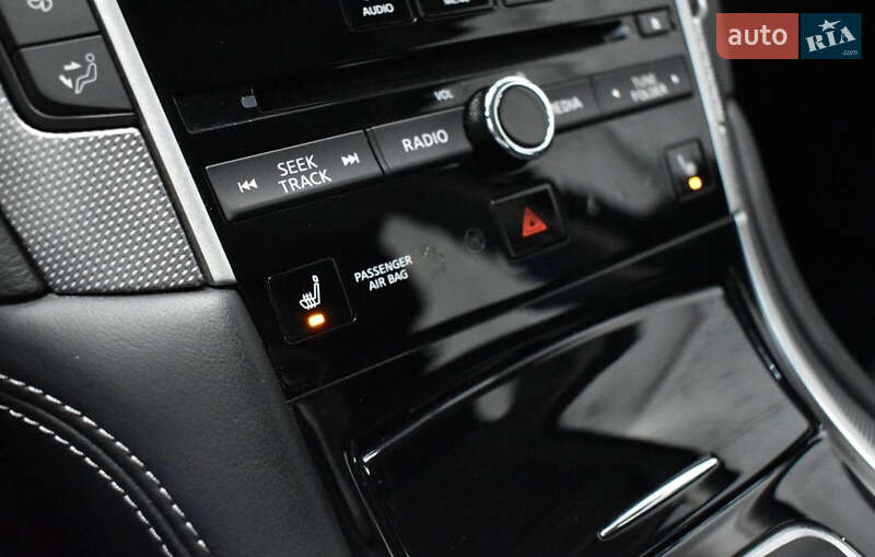 Седан Infiniti Q50 2017 в Одесі