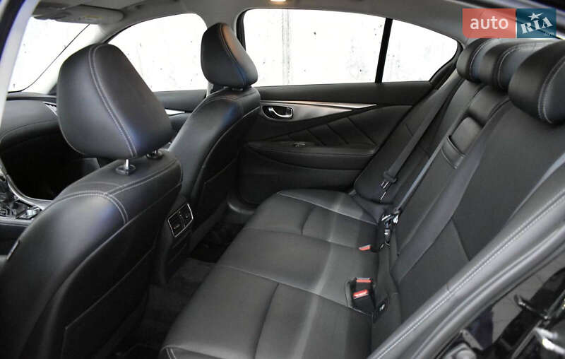 Седан Infiniti Q50 2017 в Одесі