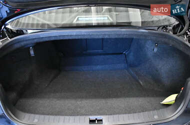 Седан Infiniti Q50 2017 в 