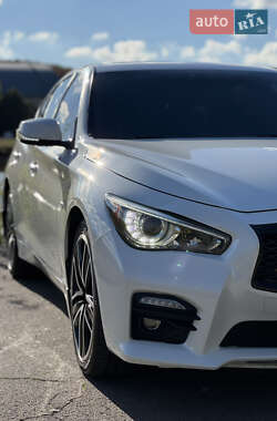 Седан Infiniti Q50 2016 в 