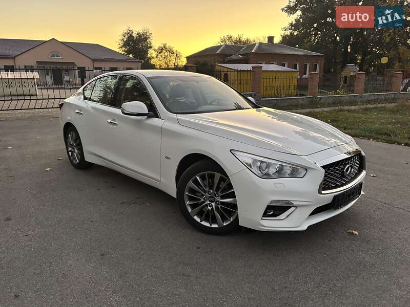 Infiniti Q50 2019