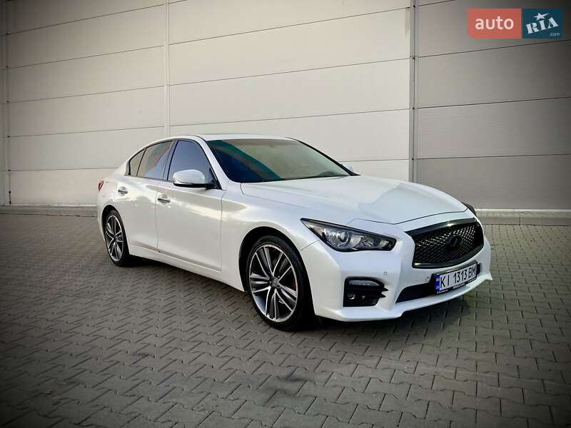 Infiniti Q50 2014