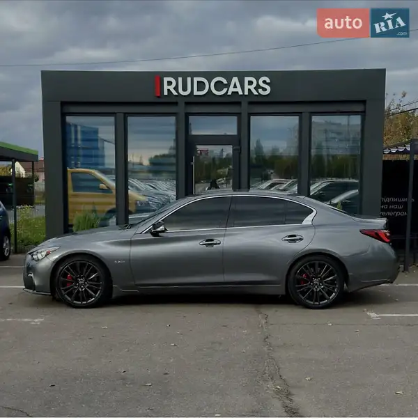 Infiniti Q50