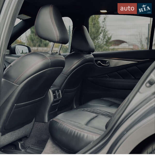 Седан Infiniti Q50 2017 в Кременчуге