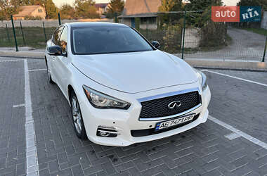 Седан Infiniti Q50 2015 в Днепре