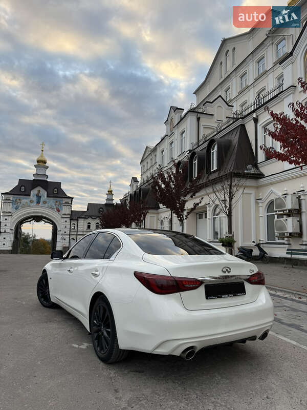 Седан Infiniti Q50 2018 в Киеве