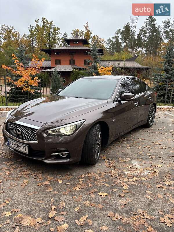 Седан Infiniti Q50 2014 в Киеве