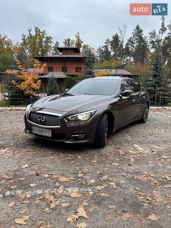 Седан Infiniti Q50 2014 в Киеве