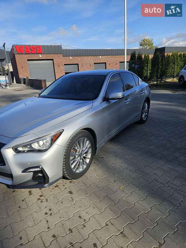 Седан Infiniti Q50 2017 в Деражні