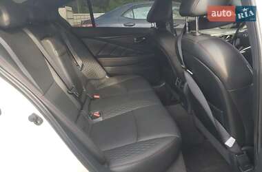 Седан Infiniti Q50 2020 в  фото 10 Седан Infiniti Q50 2020 в